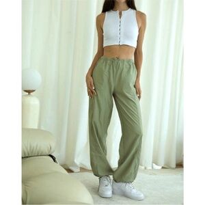 NWT Le Lis Light Green Parachute Pants Size L
